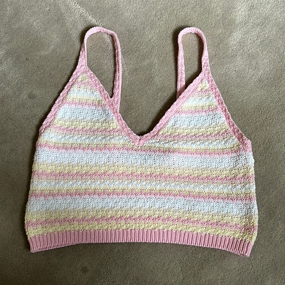 never worn crop top, size S